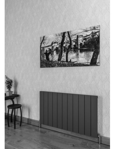 DRAMA Orizontal NEGRU 1040 x 600